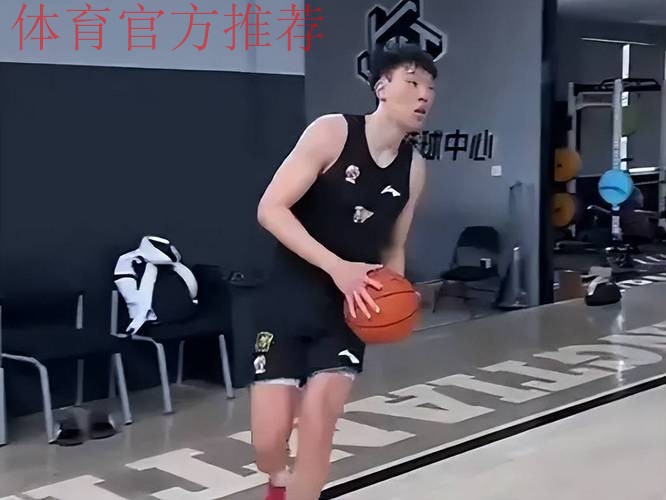 朱芳雨赌对了！广东第一锋线没有离队，近10年内天赋最强三号位！