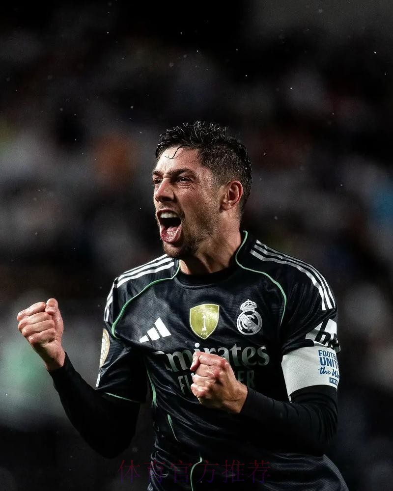 世体:F-巴尔韦德已经恢复有球训练 马里亚诺回归